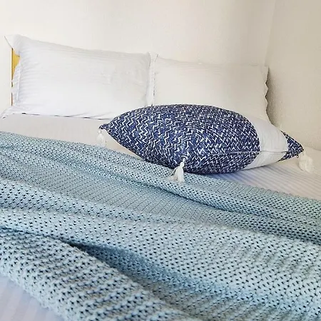 Ulyana - Front Seaview, First Line, Fireplace *