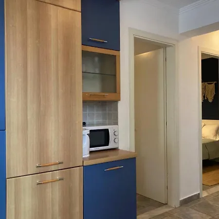Ulyana - Front Seaview, First Line, Fireplace Apartment Toroni