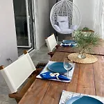 Ulyana - Front Seaview, First Line, Fireplace דירה טורוני