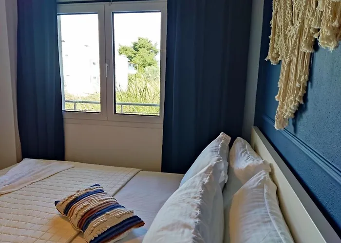 شقة Ulyana - Front Seaview, First Line, Fireplace توروني